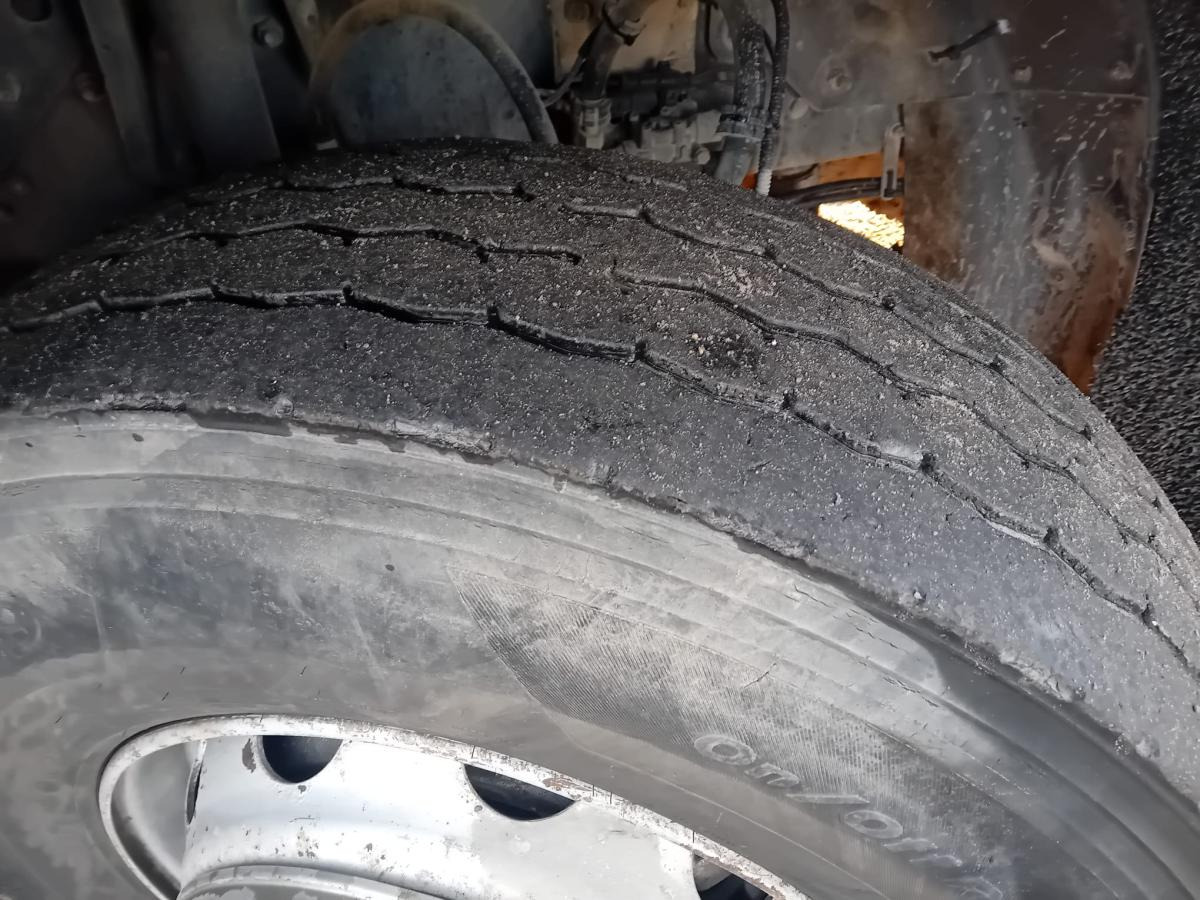 Niveleuse Caterpillar 12H