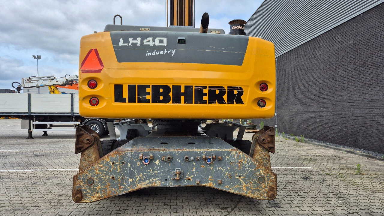 Pelle de manutention LIEBHERR LH40M