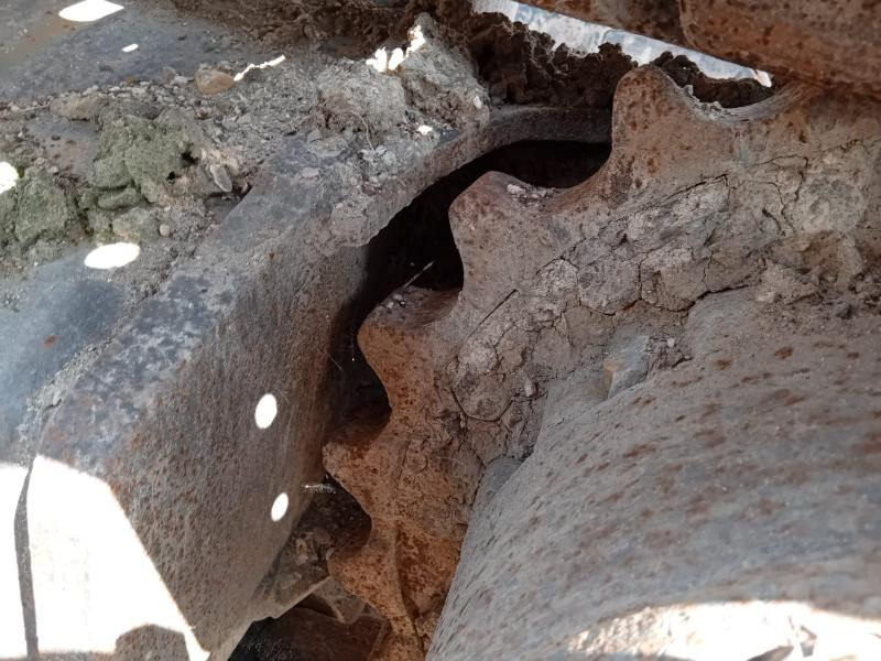 Pelle sur chenille Caterpillar 320EL