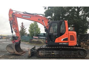 Pelle sur chenille DOOSAN DX 140LCR-5