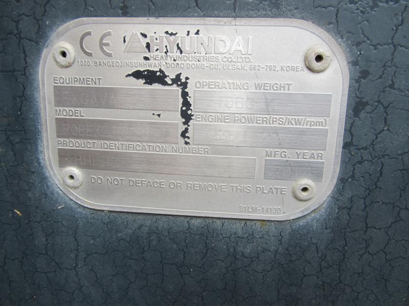 Pelle sur chenille Hyundai 235 LCR 9A