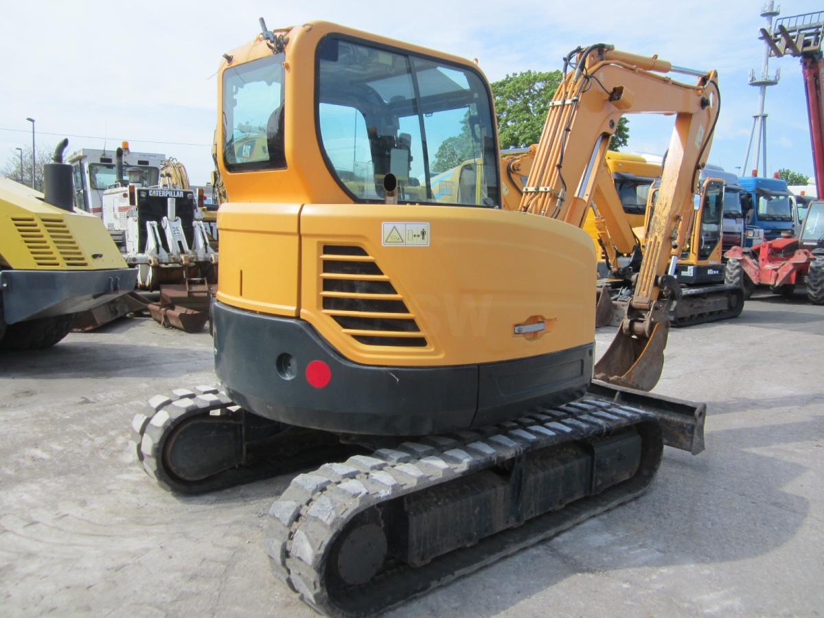 Pelle sur chenille Hyundai R60CR 9A