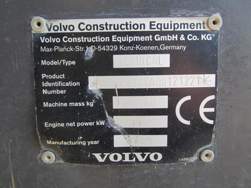 Pelle sur chenille Volvo EC210 CNL