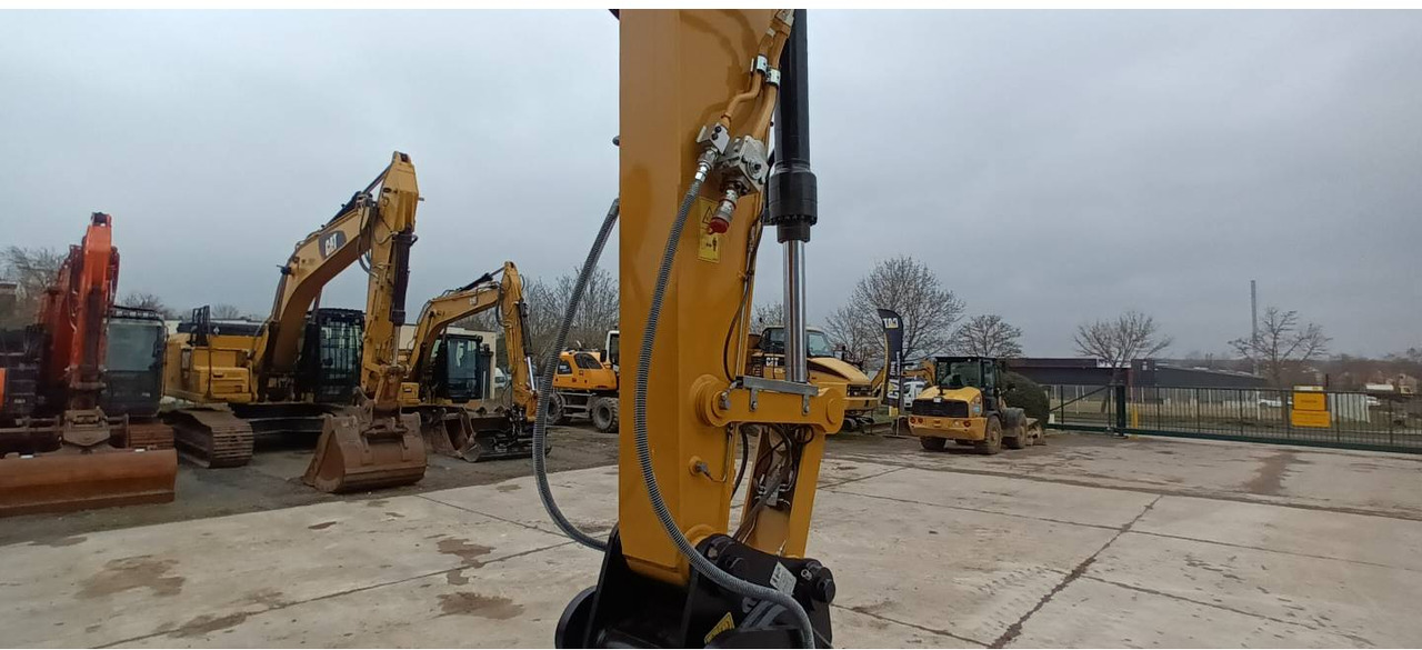 Pelle sur pneus CAT M314