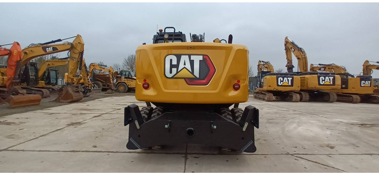 Pelle sur pneus CAT M314