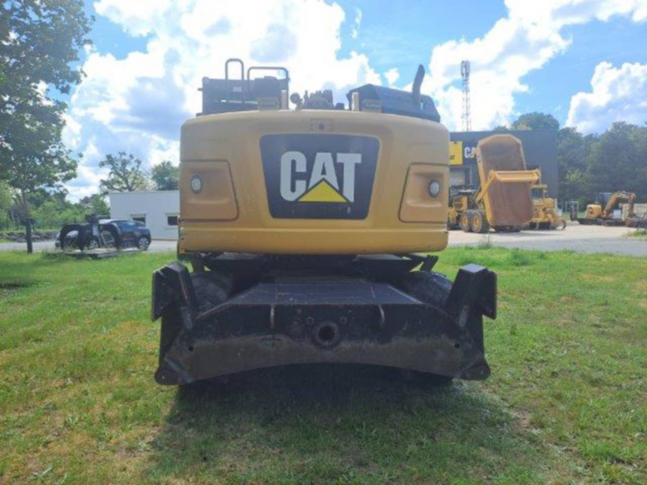 Pelle sur pneus CAT M315F IVC