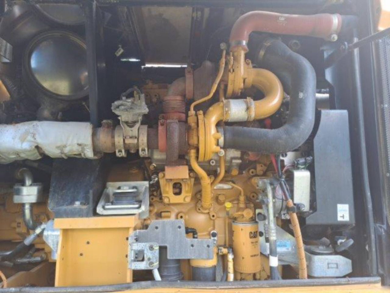 Pelle sur pneus CAT M315F IVC