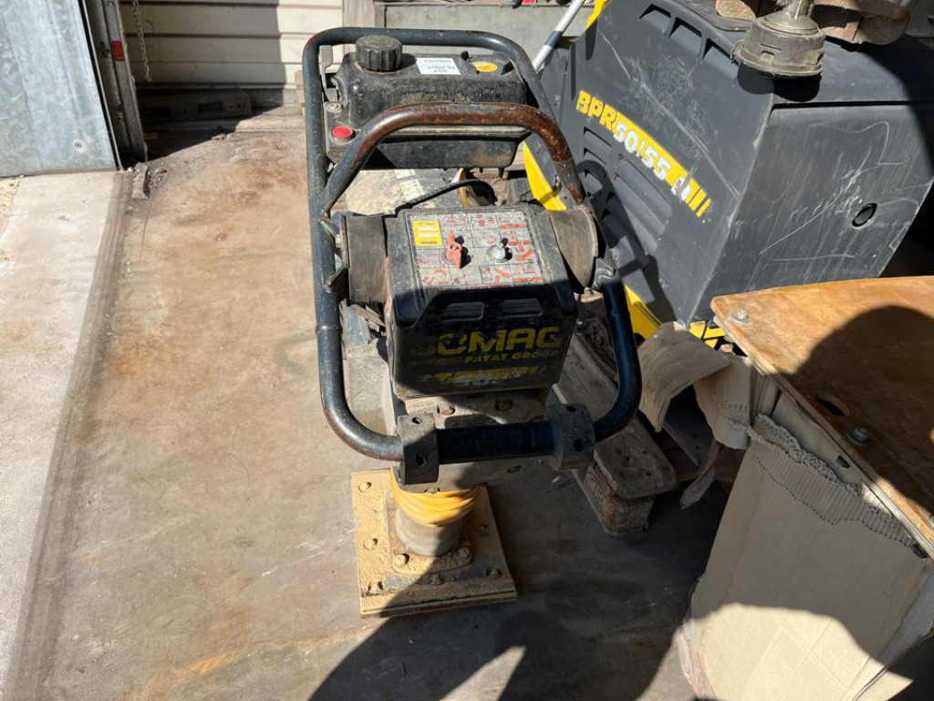 Pilonneuse BOMAG BT 60 4 Diverse Stampfer