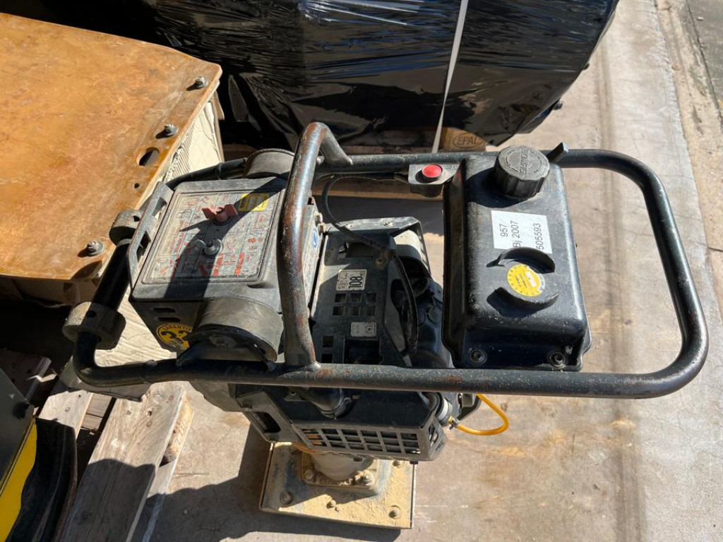 Pilonneuse BOMAG BT 60 4 Diverse Stampfer