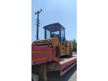 Rouleau compresseur CATERPILLAR CB534D