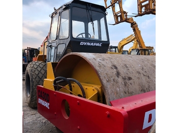 Rouleau compresseur DY CA25D