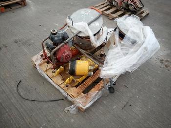 Matériel de chantier Space Heaters (2 of), Submersible Pump, Petrol Compaction Plate, Honda Engine: photos 1