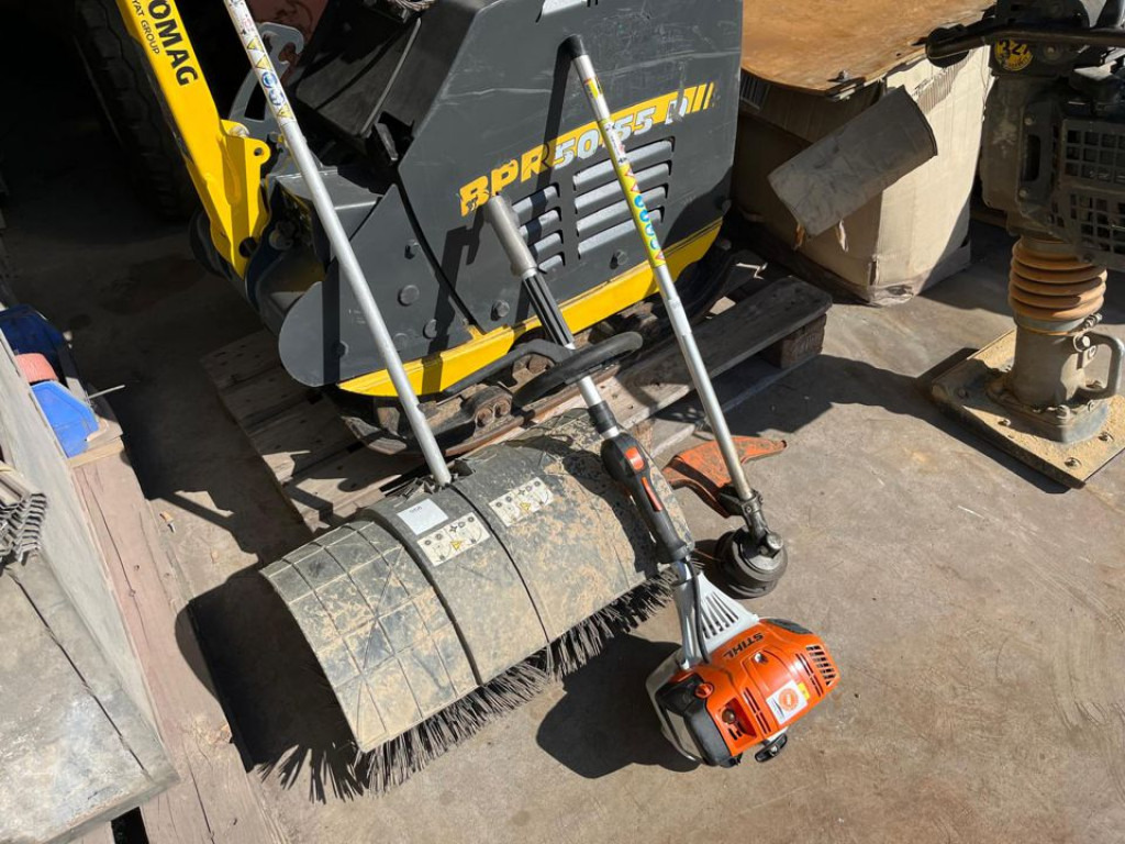 Engins de chantier Stihl Kombimotor KM 131 R Kleinteile