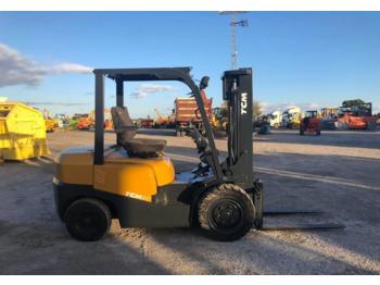 Engins de chantier TCM FD30T3Z