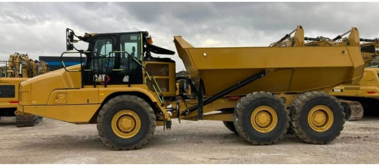 Tombereau articulé CAT 730