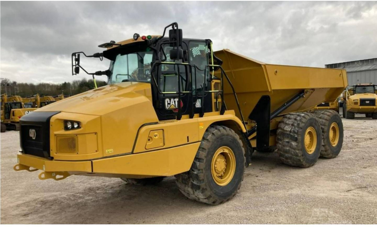 Tombereau articulé CAT 730