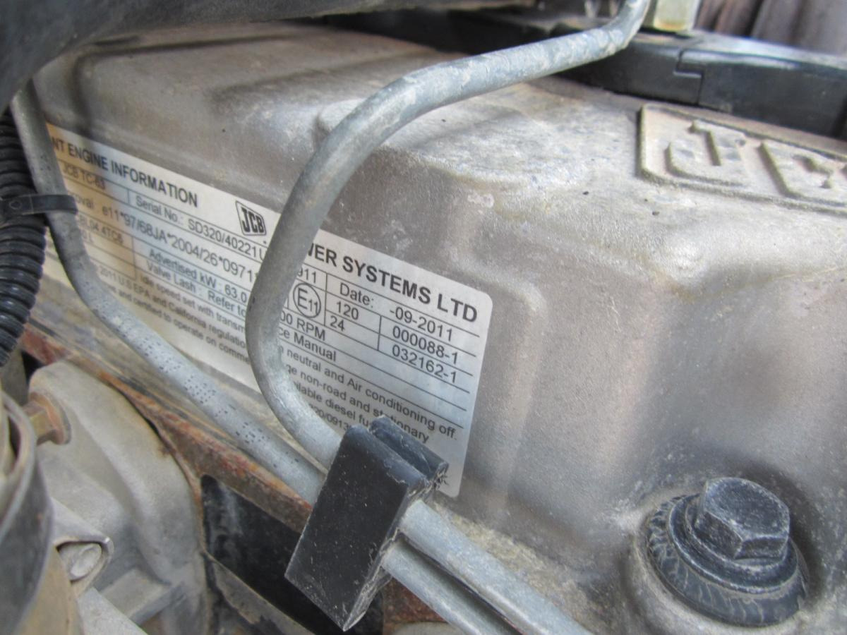 Tombereau articulé Thwaites MACH764