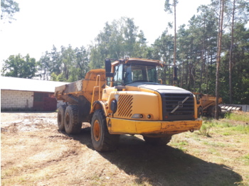 Tombereau articulé VOLVO A25D