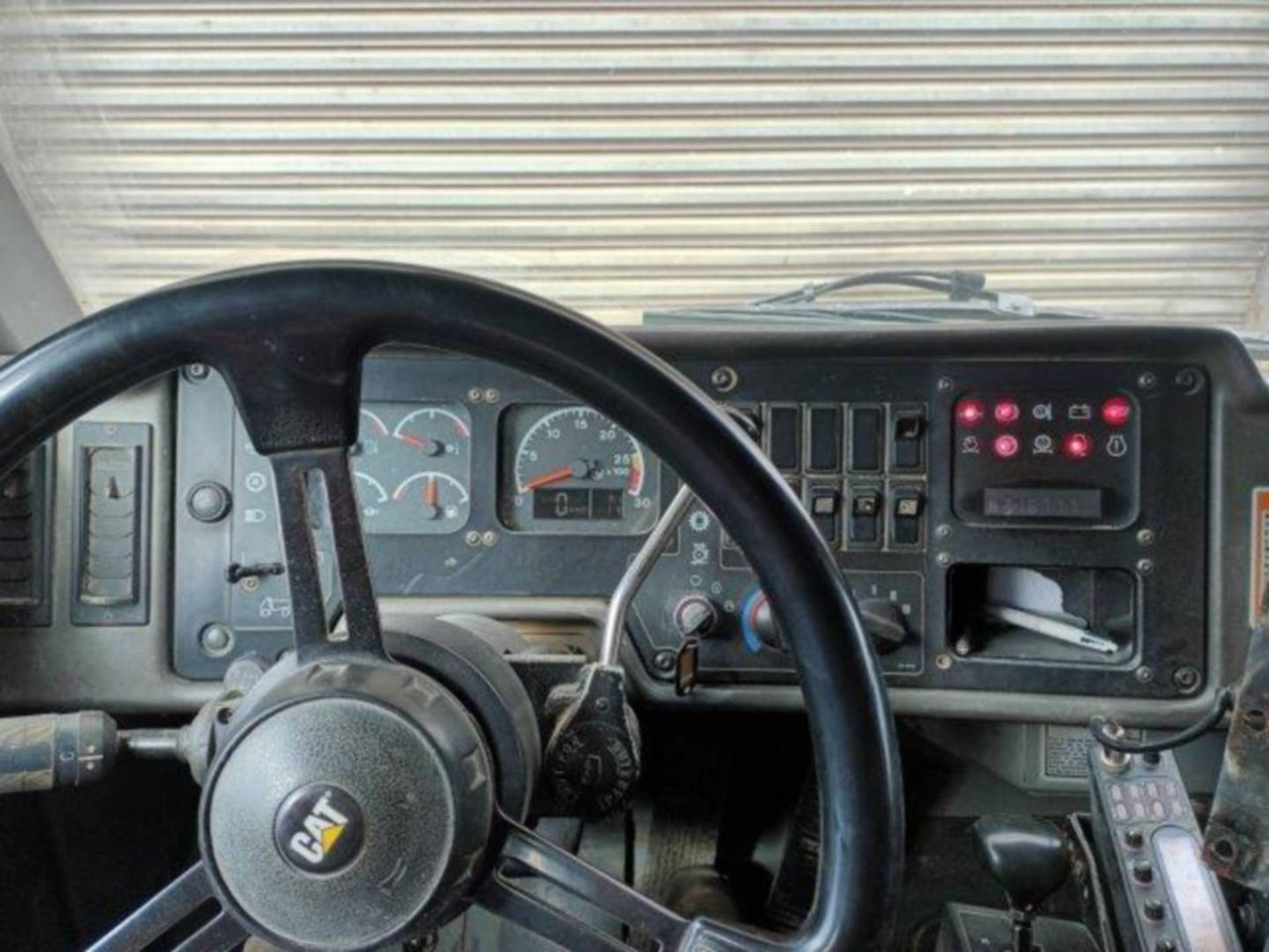 Tombereau rigide CAT 771D