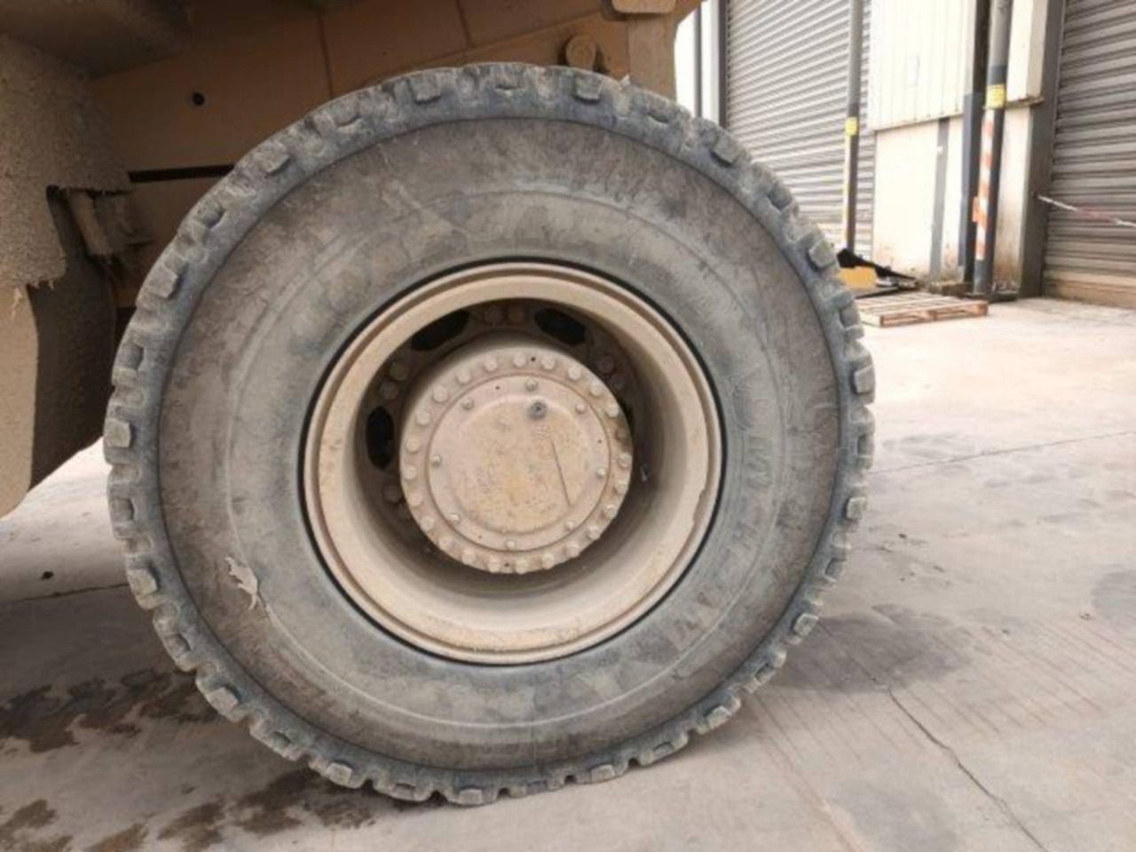 Tombereau rigide CAT 771D