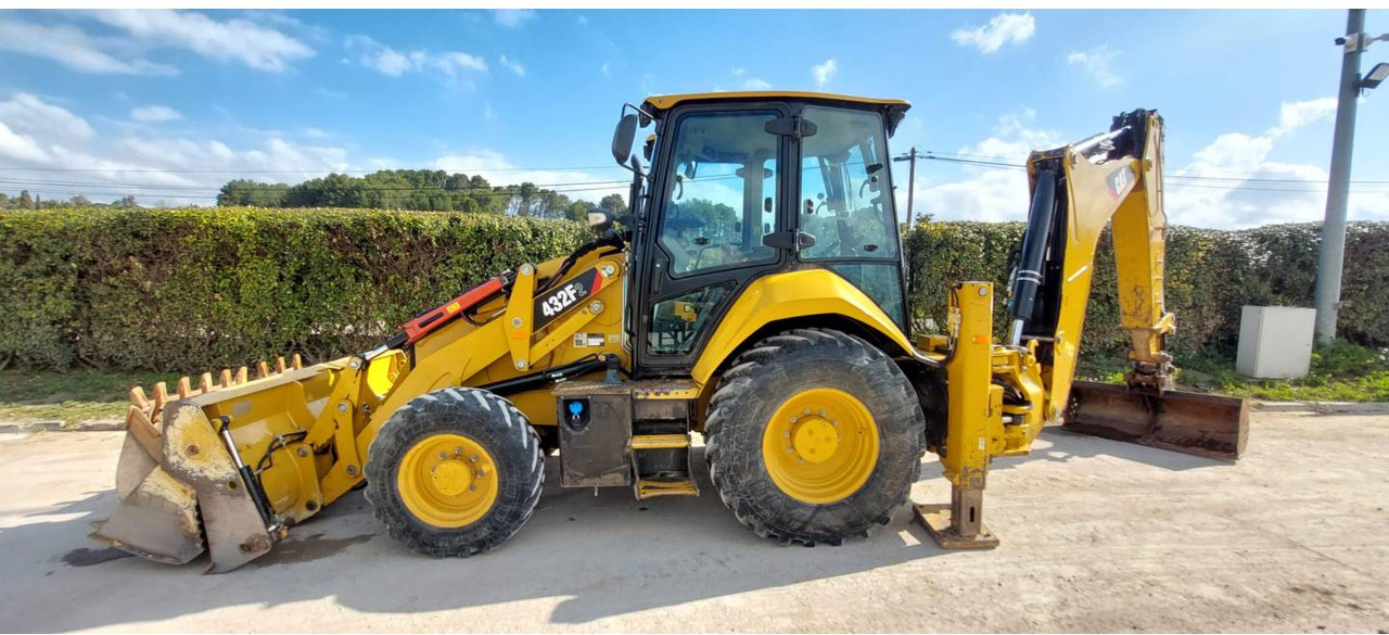 Tractopelle CAT 432F2