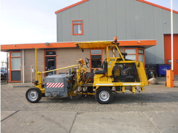 Travaux routiers HOFMANN H33-1 Universal ( Thermoplastic )