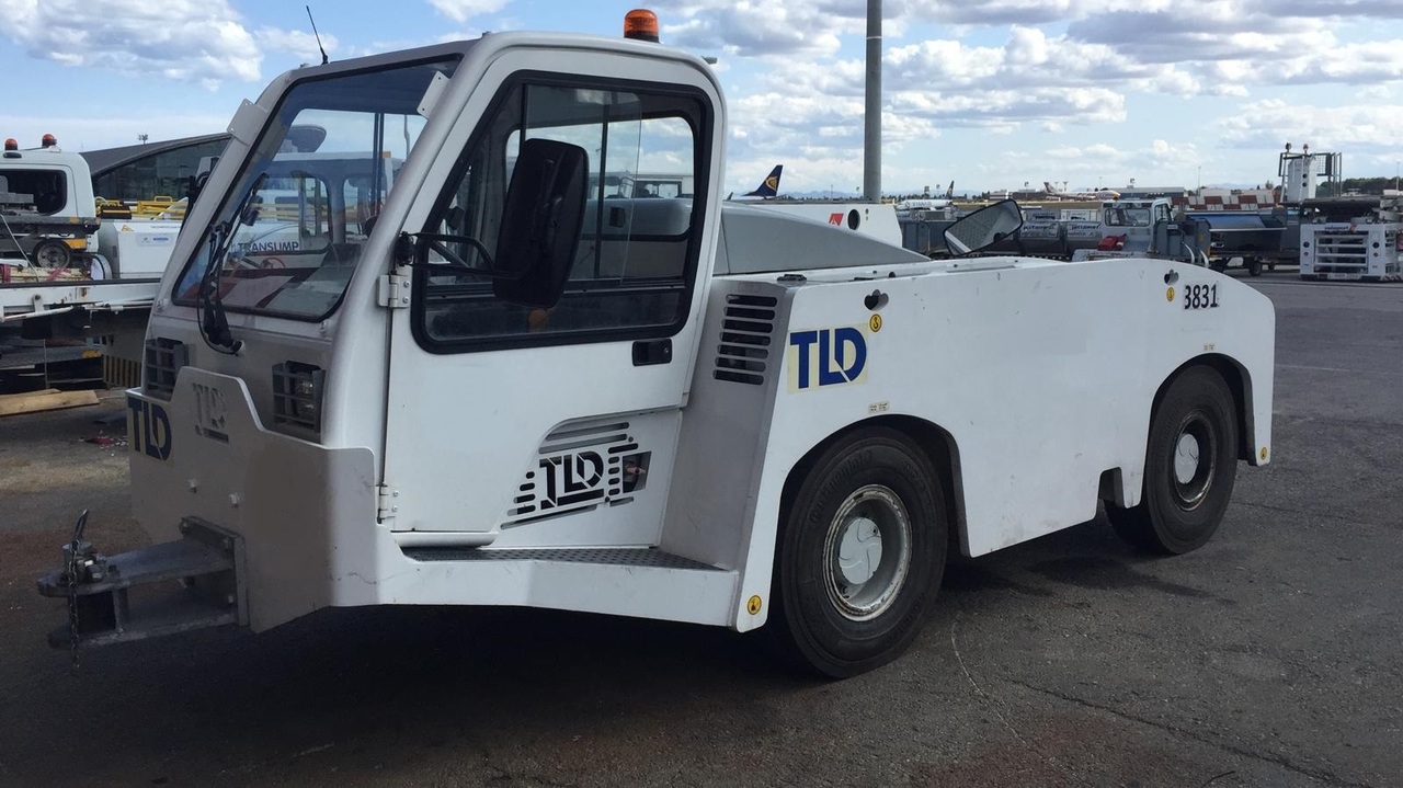 Tracteur d'avions TLD TMX150-9: photos 3
