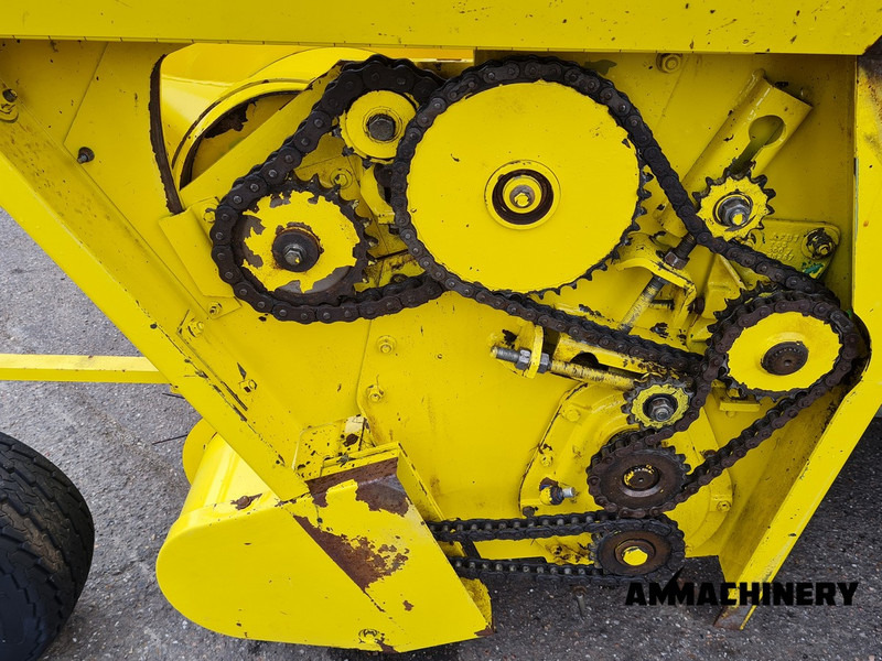 Accessoire aux ensileuses John Deere 630A pick-up