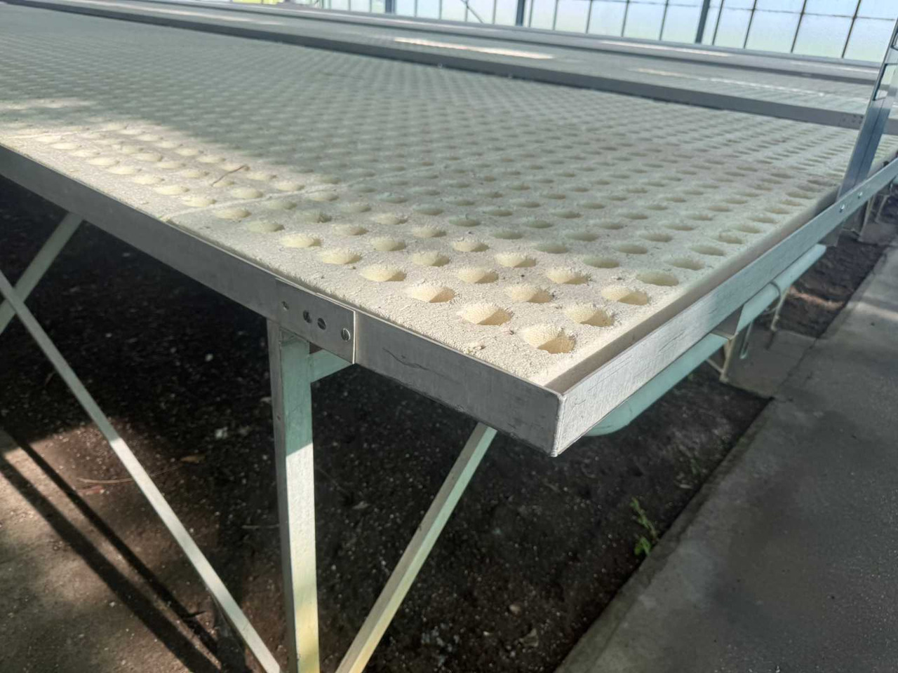 Machine agricole Aluminum cultivation table (1.82x12.00mtr) (25x)