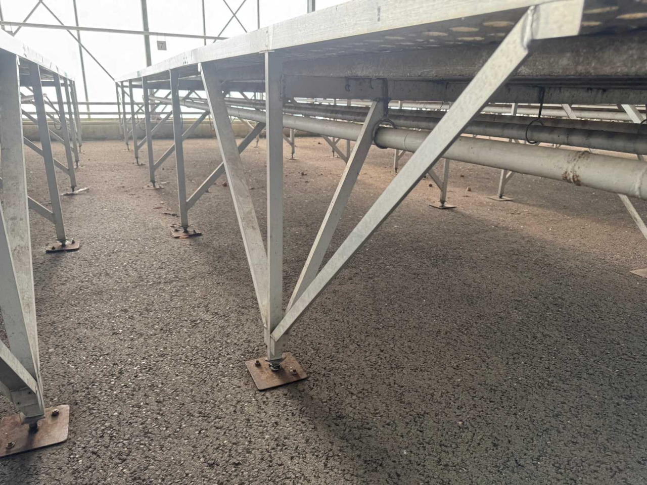 Machine agricole Aluminum cultivation table (1.82x8.00mtr)