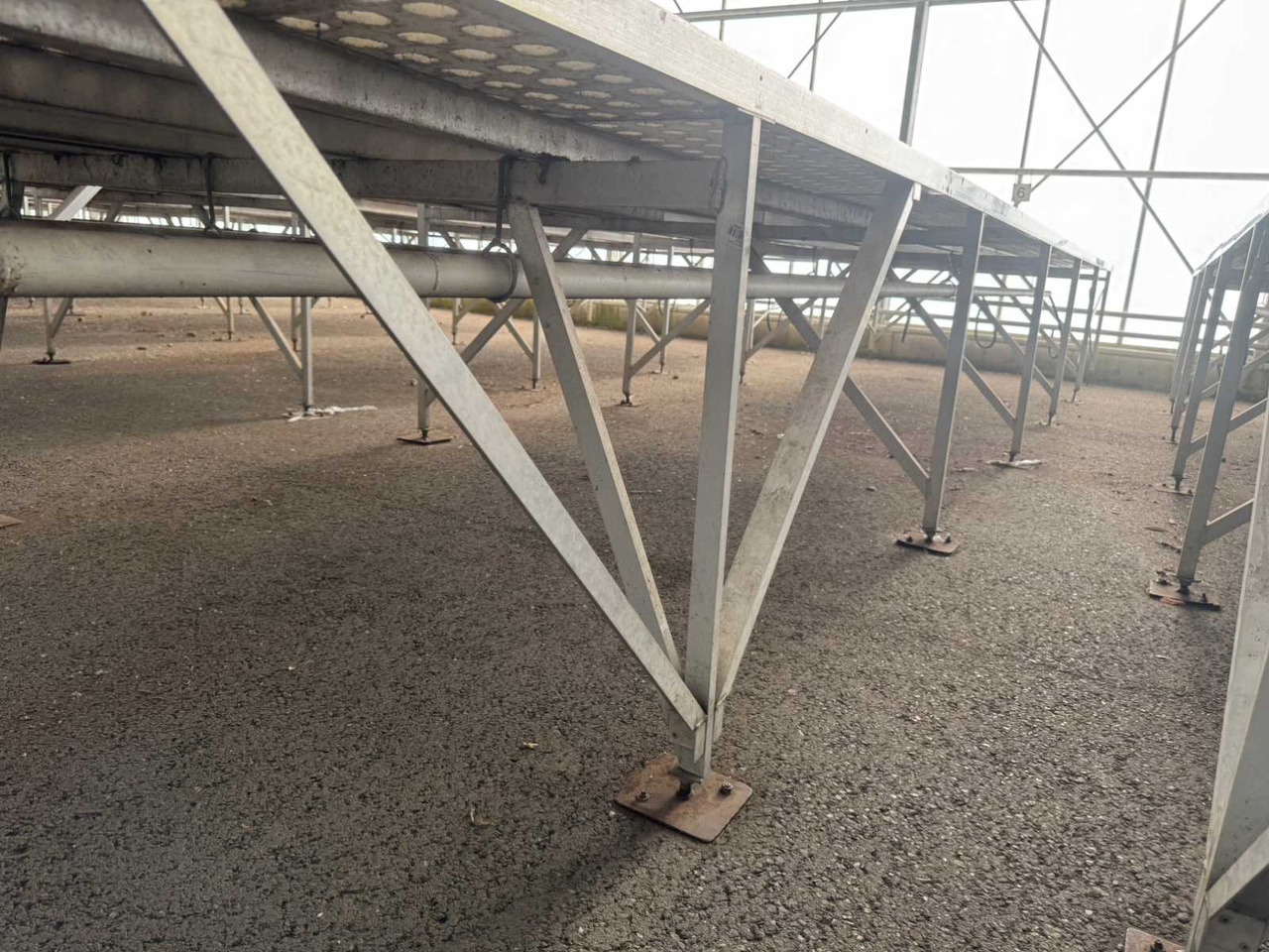 Machine agricole Aluminum cultivation table (1.82x8.00mtr)