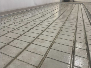 Machine agricole  Aluminum cultivation table (5,90x1,715 mtr) (80x)