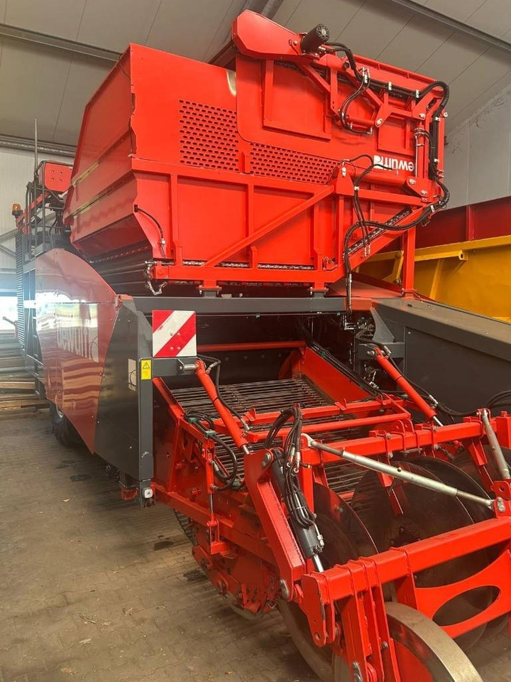 Arracheuse de pommes de terre Dewulf R2060