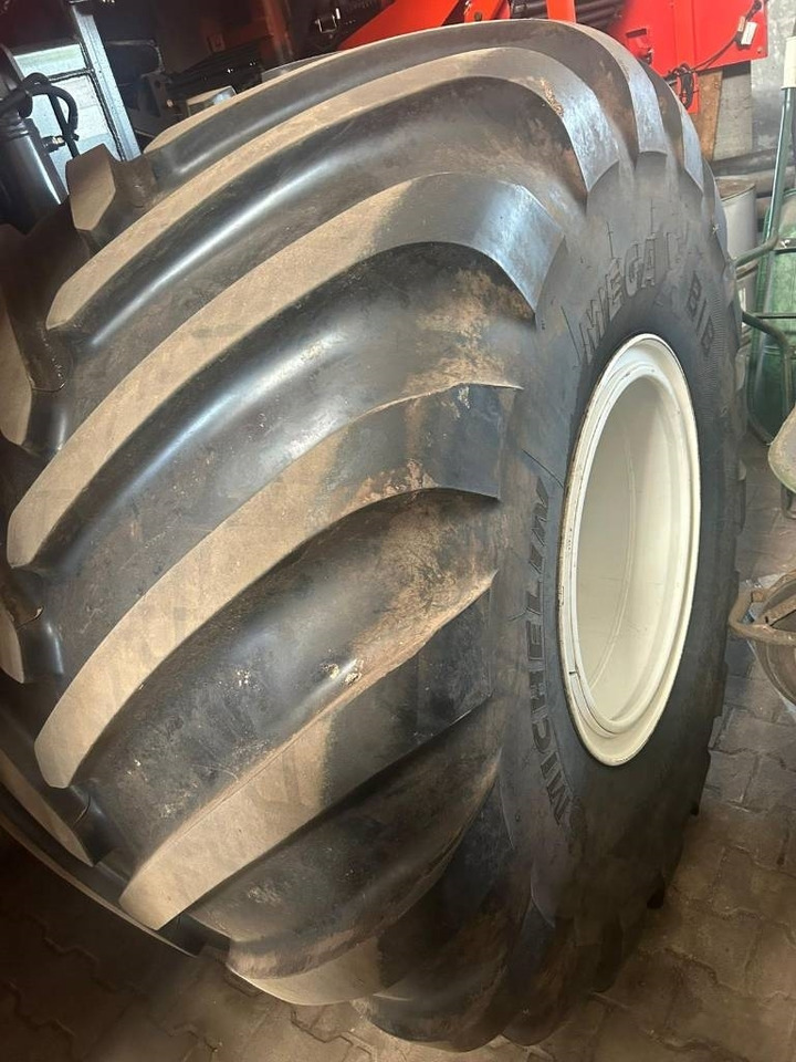Arracheuse de pommes de terre Dewulf R2060