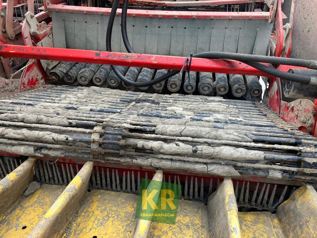 Arracheuse de pommes de terre GV 3000 Grimme