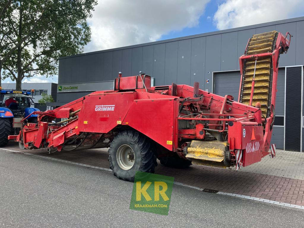 Arracheuse de pommes de terre GV 3000 Grimme