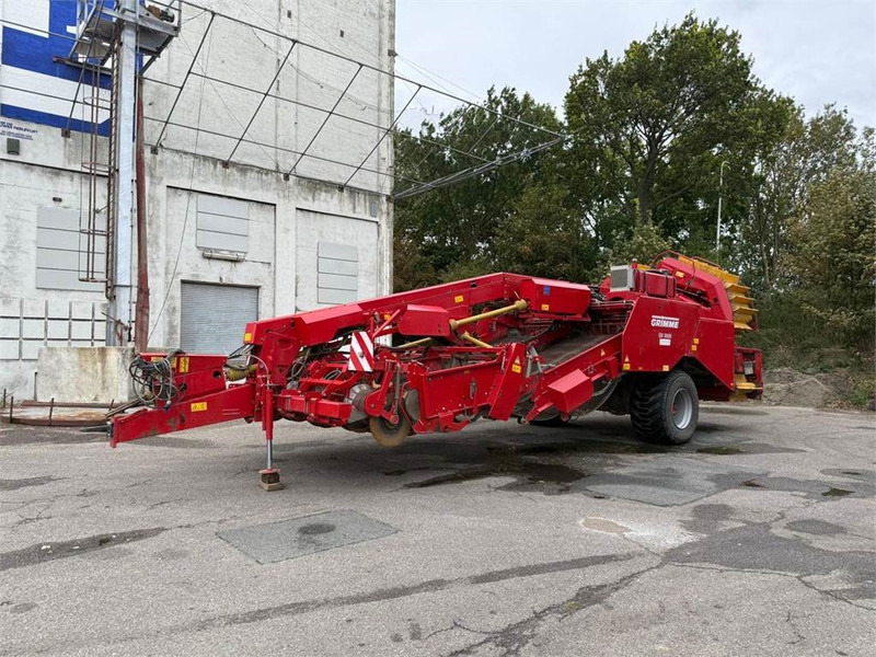 Arracheuse de pommes de terre Grimme GV 3000