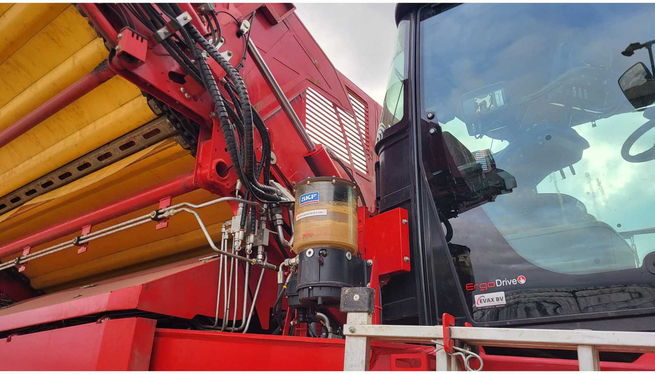 Arracheuse de pommes de terre Grimme Varitron 470