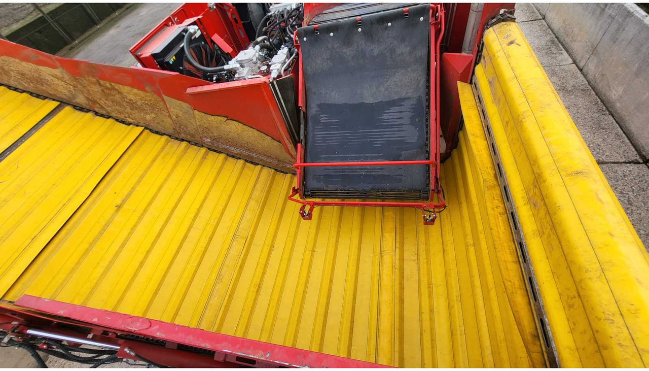 Arracheuse de pommes de terre Grimme Varitron 470