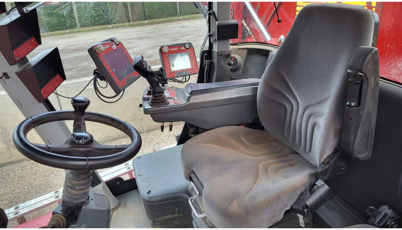 Arracheuse de pommes de terre Grimme Varitron 470