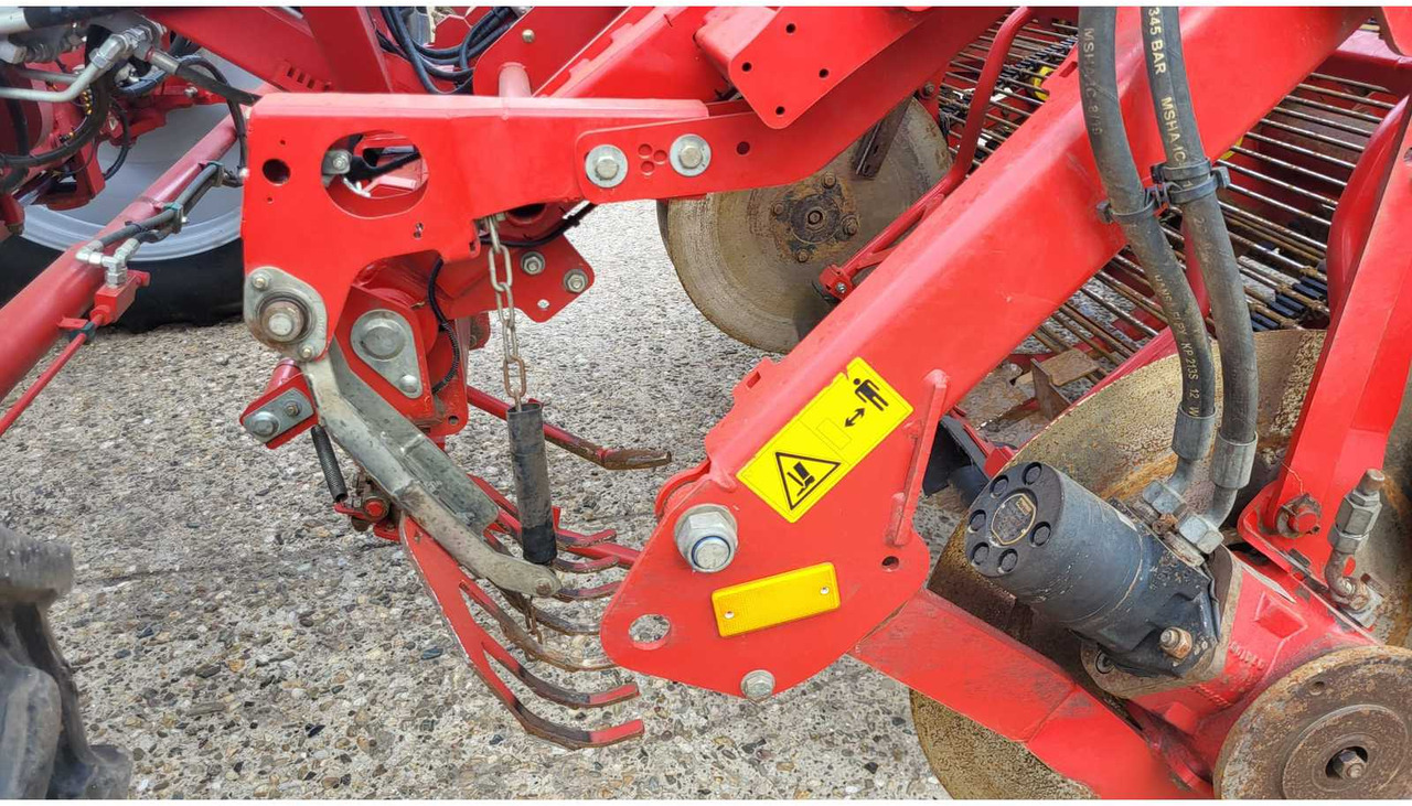 Arracheuse de pommes de terre Grimme Varitron 470