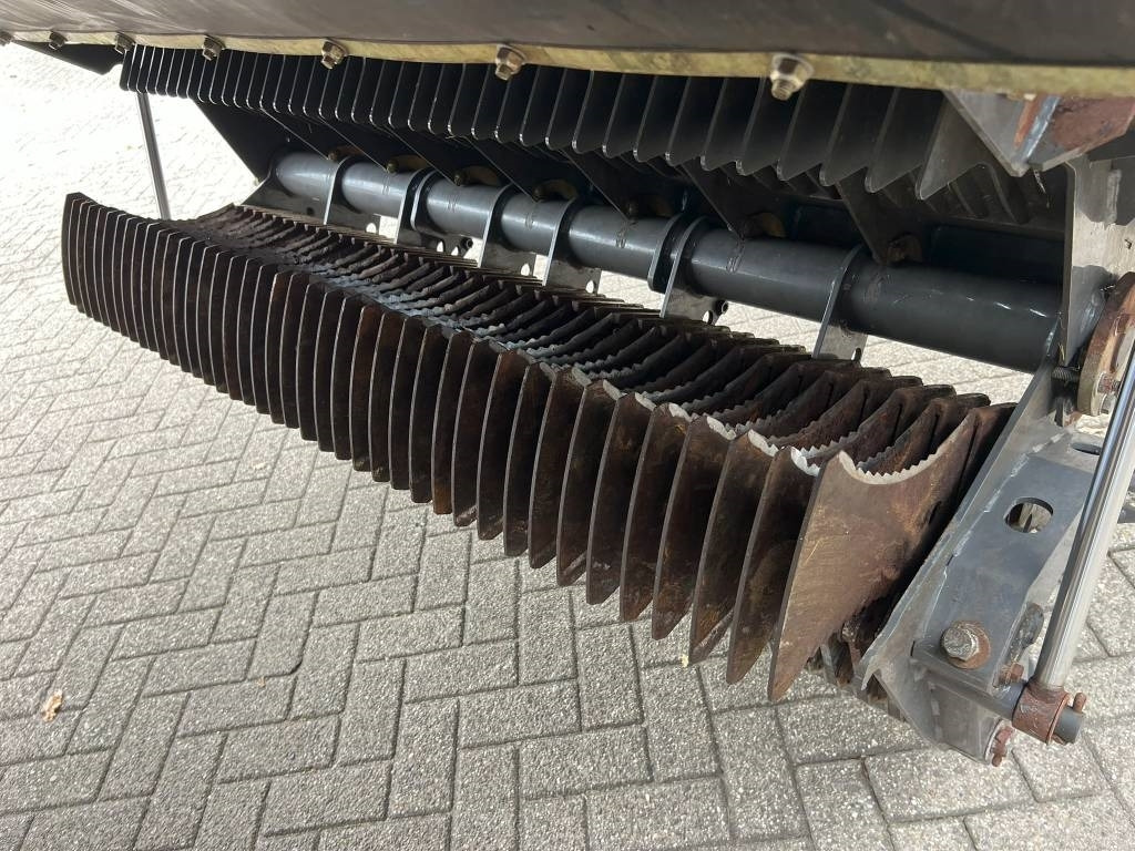 Autochargeuse Claas Cargos 8500