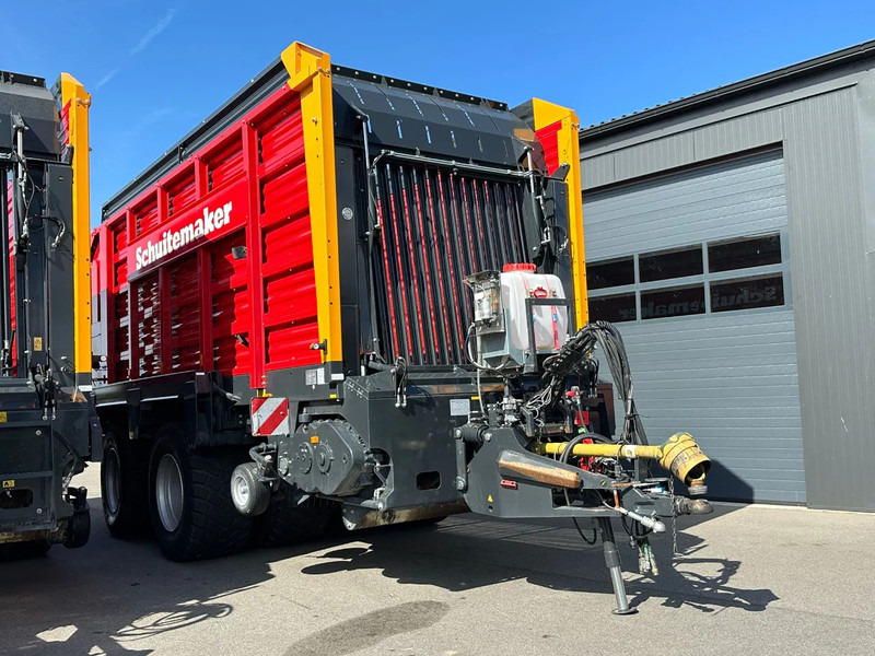 Autochargeuse Schuitemaker Rapide 5800