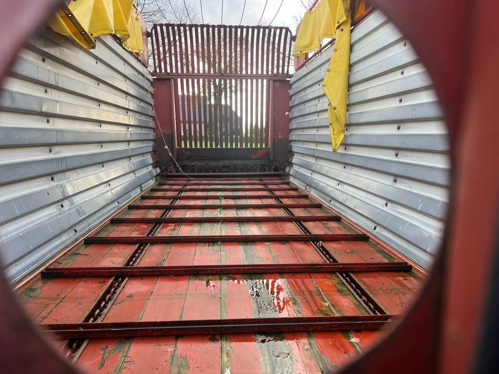 Autochargeuse Strautmann Vitesse 230E