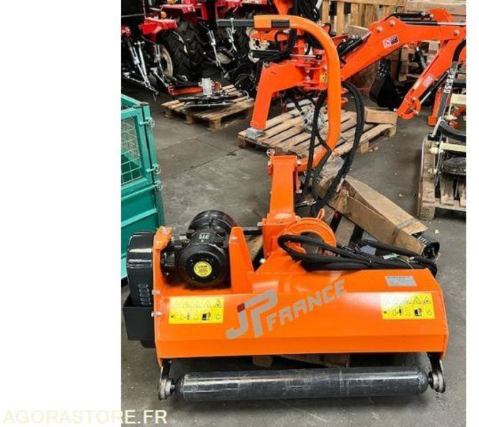 Machine agricole BROYEUR D'ACCOTEMENT 1M05 A MARTEAUX
