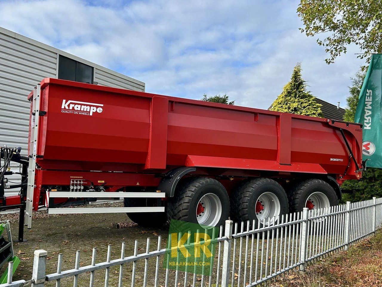 Benne agricole BIG BODY 900 Krampe