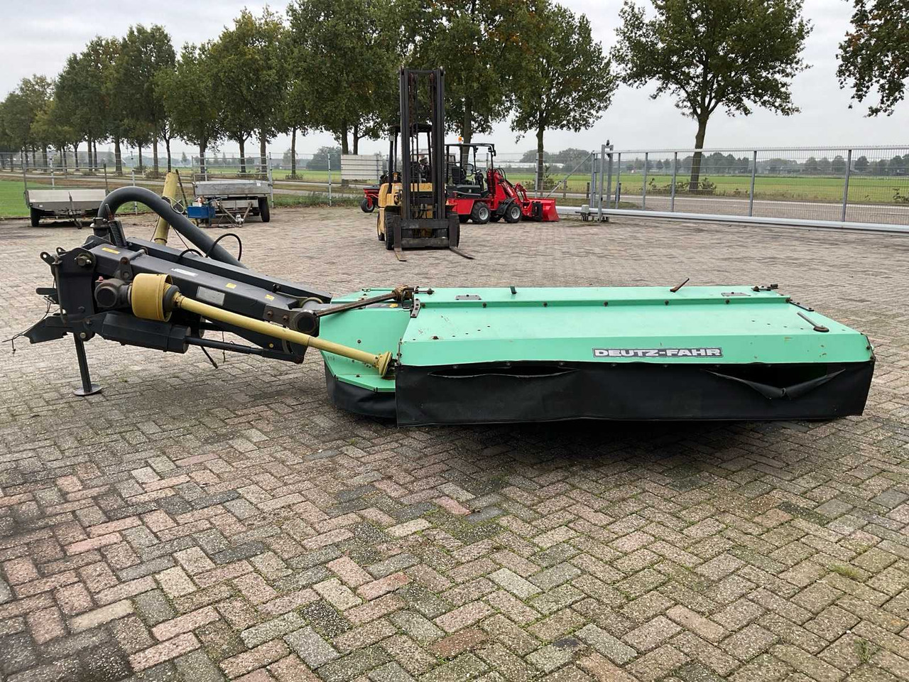 Broyeur/ Épareuse Deutz-Fahr KM 5.29