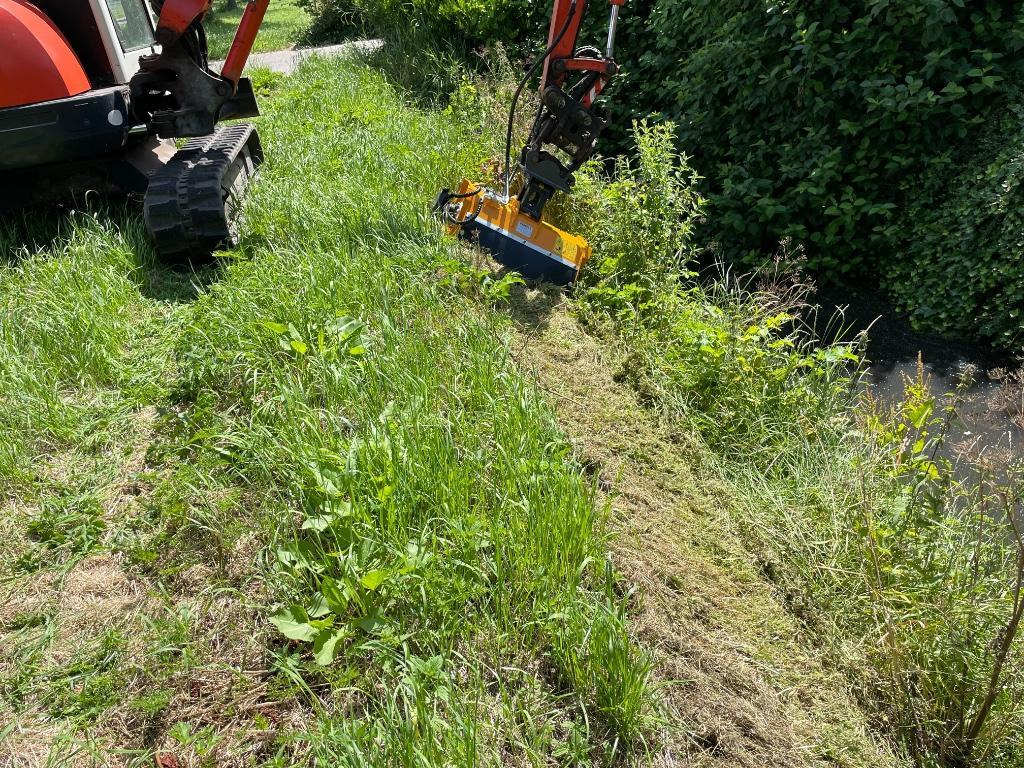 Broyeur/ Épareuse Ferri klepelbak voor aan de kraan CW05 CW10 CW30
