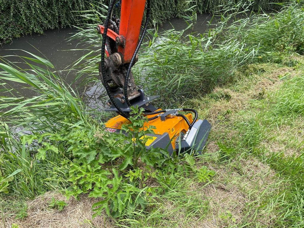 Broyeur/ Épareuse Ferri klepelbak voor aan de kraan CW05 CW10 CW30