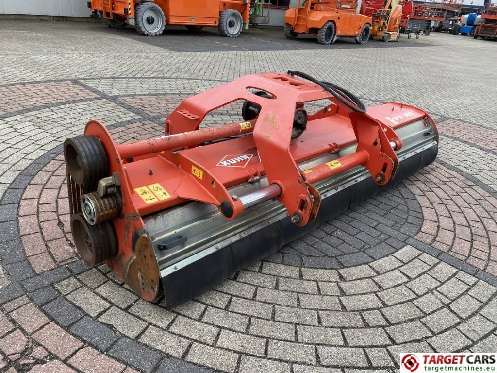 Broyeur/ Épareuse Kuhn BPR305 Flail Mowing Deck 305cm